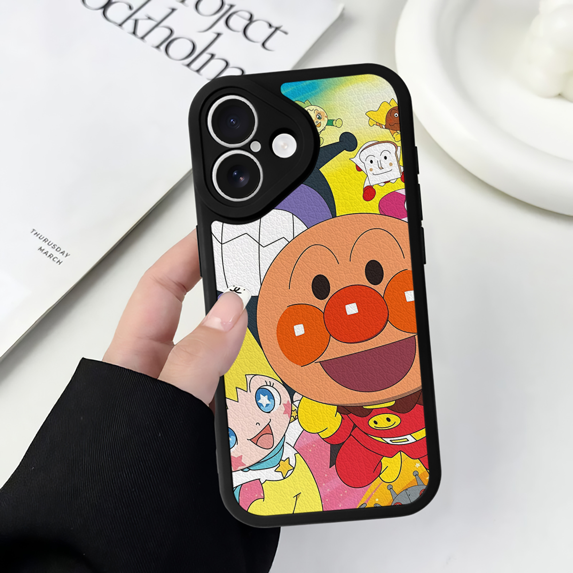 （画像用） アンパンマン Anpanman 【iPhone 16シリーズ対応】シリコンスマホケース（レザー調） 材質：シリコン